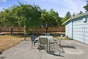 12406 SE Raymond St, Portland, OR 97236 - Photo 27