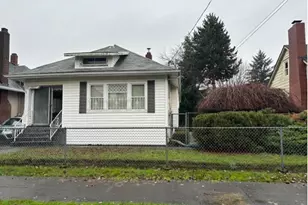 2027 N Webster St, Portland, OR 97217 - Photo 1