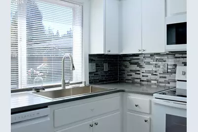1221 NW 148th Cir, Vancouver, WA 98685 - Photo 11