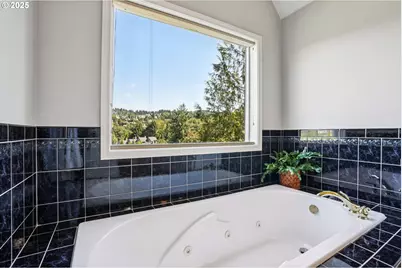 9625 NW Fleischner St, Portland, OR 97229 - Photo 23