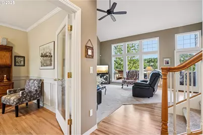 9625 NW Fleischner St, Portland, OR 97229 - Photo 5