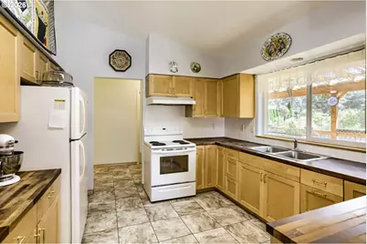14788 NE David Ct, Newberg, OR 97132 - Photo 13