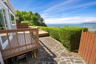 570 W Lexington Ave, Astoria, OR 97103 - Photo 31