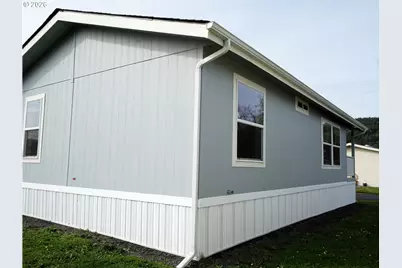 1200 E Central Ave #80, Sutherlin, OR 97479 - Photo 3