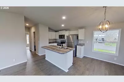 1200 E Central Ave #80, Sutherlin, OR 97479 - Photo 9