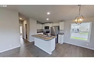 1200 E Central Ave, Sutherlin, OR 97479 - Photo 9