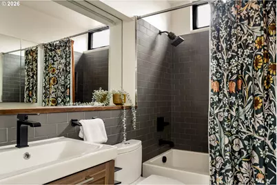 7135 N Delaware Ave, Portland, OR 97217 - Photo 13