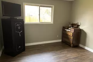 404 2nd St, La Grande, OR 97850 - Photo 9