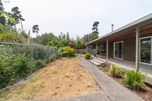 2040 23rd St, Florence, OR 97439 - Photo 31