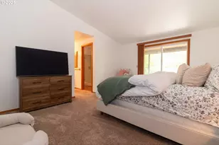 2040 23rd St, Florence, OR 97439 - Photo 19