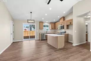 206 Douglas St, Longview, WA 98632 - Photo 3