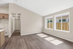206 Douglas St, Longview, WA 98632 - Photo 11