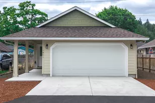 206 Douglas St, Longview, WA 98632 - Photo 1