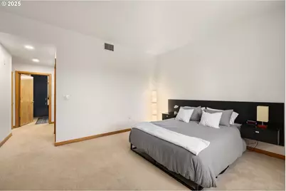 1133 NW 11th Ave #305, Portland, OR 97209 - Photo 17
