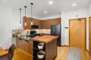 1133 NW 11th Ave, Portland, OR 97209 - Photo 5