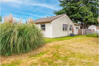 307 Cypress St, Longview, WA 98632 - Photo 3
