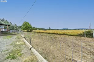 82784 Howe Ln, Creswell, OR 97426 - Photo 7