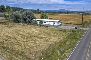 82784 Howe Ln, Creswell, OR 97426 - Photo 3