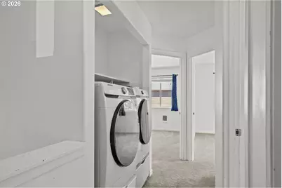 675 SE 197th Ave, Portland, OR 97233 - Photo 9