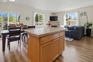 17925 SW Brisk Ln, Beaverton, OR 97007 - Photo 5