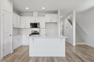 306 E Wilson St, Carlton, OR 97111 - Photo 9
