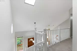 5585 NW Peregrine Pl, Portland, OR 97229 - Photo 27