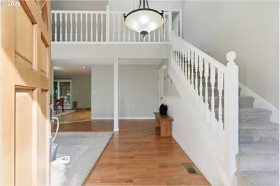 5585 NW Peregrine Pl, Portland, OR 97229 - Photo 5