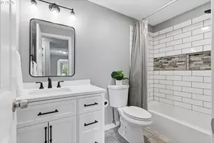 5585 NW Peregrine Pl, Portland, OR 97229 - Photo 37