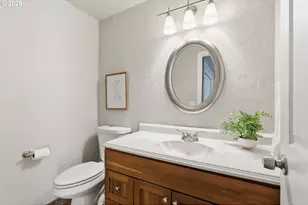 5585 NW Peregrine Pl, Portland, OR 97229 - Photo 25