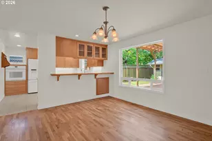 2540 Tyler St, Eugene, OR 97405 - Photo 7