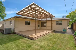 2540 Tyler St, Eugene, OR 97405 - Photo 27