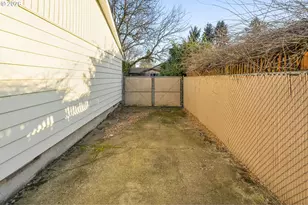 18023 SE Kelly St, Gresham, OR 97236 - Photo 27