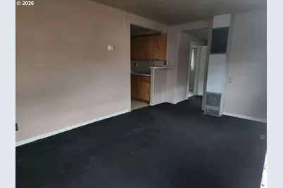 1337 NE Freemont Ave, Roseburg, OR 97470 - Photo 5