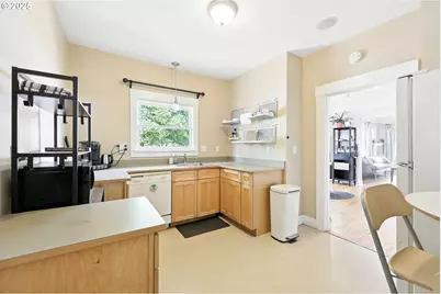 12770 SW 3rd St, Beaverton, OR 97005 - Photo 15