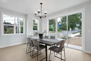 6022 SW 18th Dr, Portland, OR 97239 - Photo 9