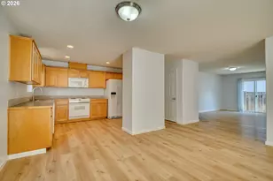 35340 Oakwood Dr, Saint Helens, OR 97051 - Photo 9