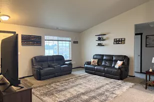 398 Sparrow Ave, Umatilla, OR 97882 - Photo 15