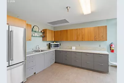 1221 SW 10th Ave #316, Portland, OR 97205 - Photo 25