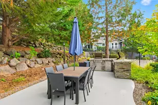 640 Springtree Ln, West Linn, OR 97068 - Photo 33