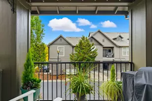 640 Springtree Ln, West Linn, OR 97068 - Photo 17