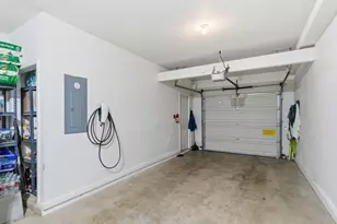 640 Springtree Ln, West Linn, OR 97068 - Photo 23