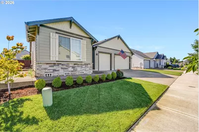 1948 N Ivy St, Canby, OR 97013 - Photo 3