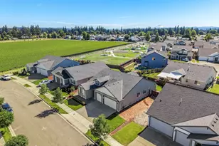 1948 N Ivy St, Canby, OR 97013 - Photo 47