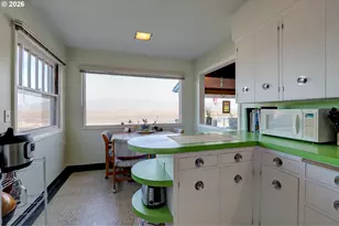 1125 E 8th St, The Dalles, OR 97058 - Photo 27