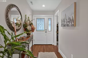 1810 NE Alameda Ave, Roseburg, OR 97470 - Photo 3