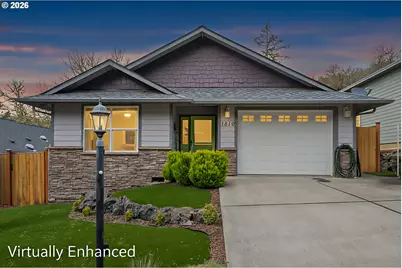 1810 NE Alameda Ave, Roseburg, OR 97470 - Photo 1