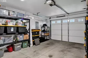 1810 NE Alameda Ave, Roseburg, OR 97470 - Photo 31