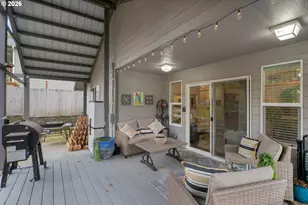 1810 NE Alameda Ave, Roseburg, OR 97470 - Photo 29