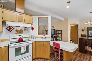2150 Laura St, Springfield, OR 97477 - Photo 11