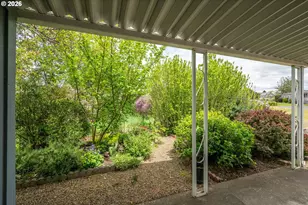 2150 Laura St, Springfield, OR 97477 - Photo 5